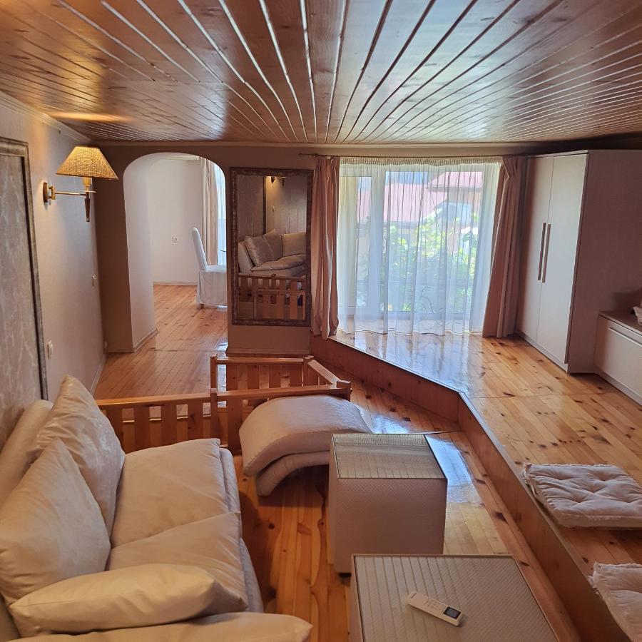 Нестандартно Бутиково Студио За Двама Романтика Varna Exterior photo